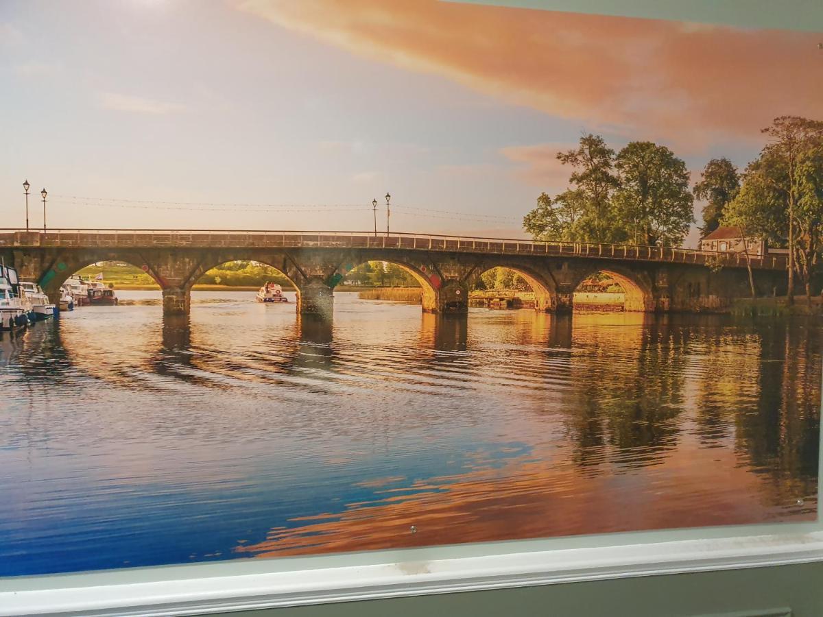 Shannon Bridge House Carrick on Shannon Exteriér fotografie